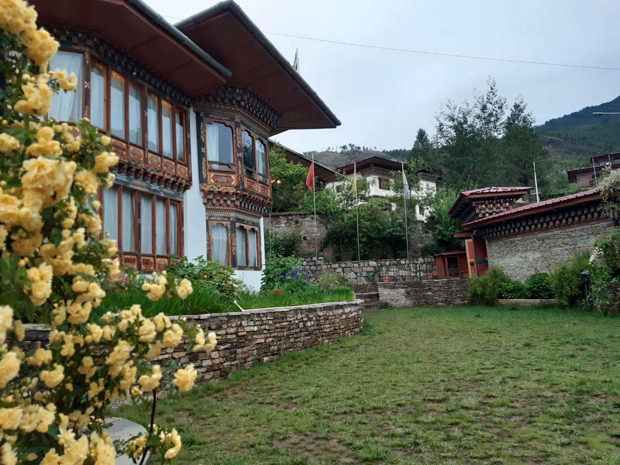 Kisa Villa Thimphu Bagian luar foto